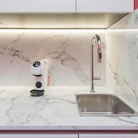 Luxury Renovated 2024 With Free Parking Appartement